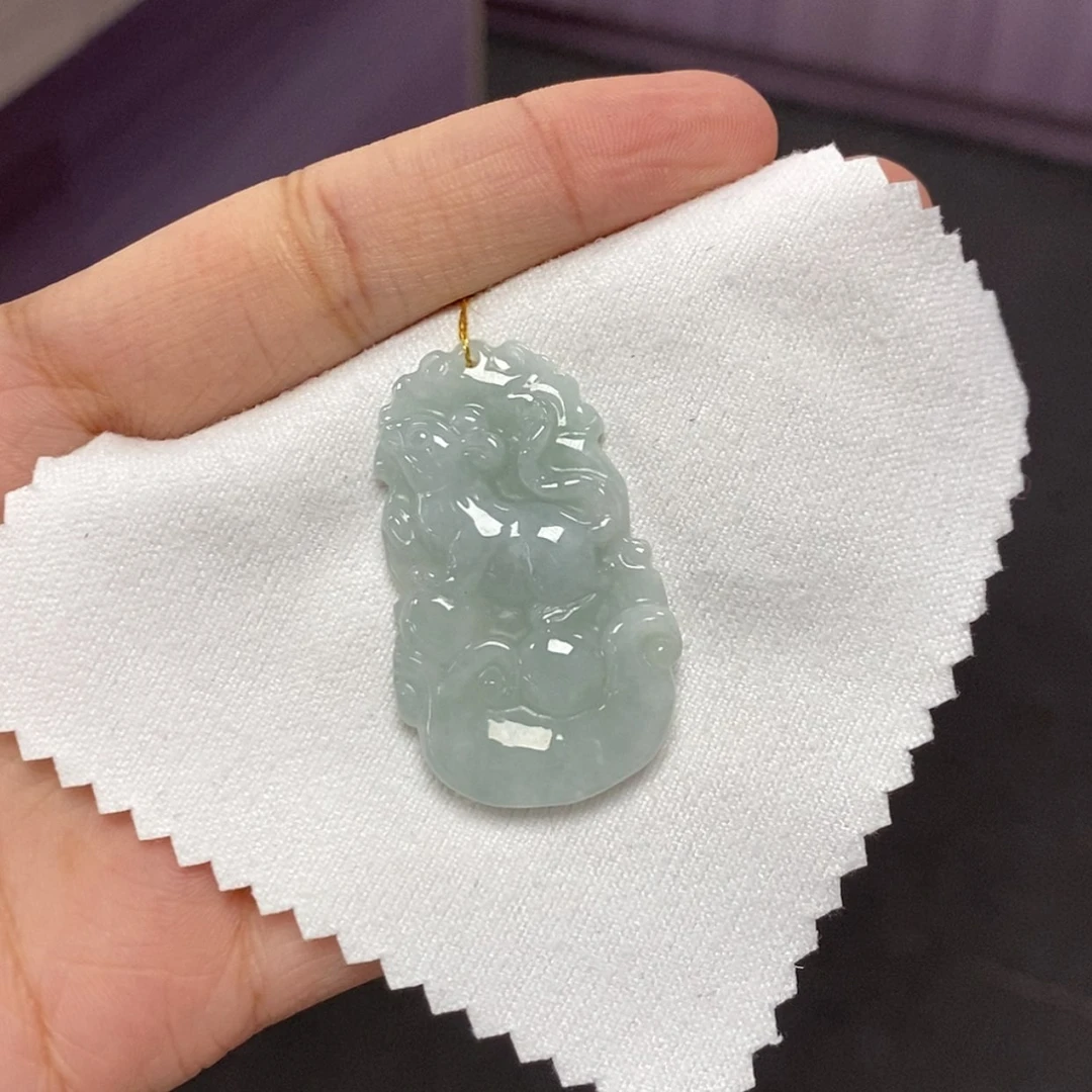 【闪购商品】颈饰未镶嵌翡翠鼠牌