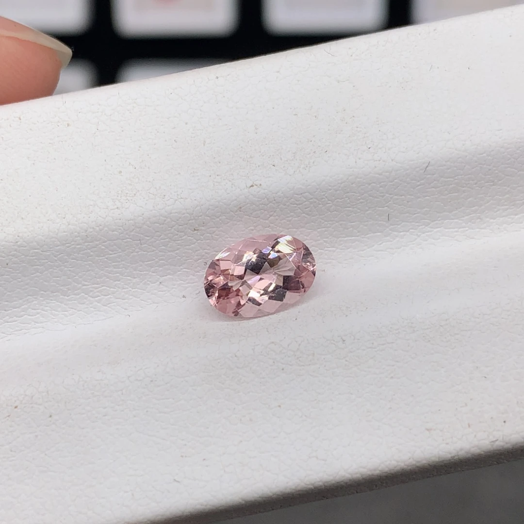 绿柱石（摩根石）裸石6✖️8.6mm樱花粉