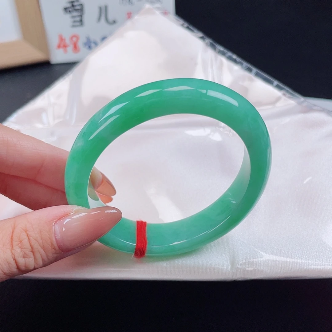 翡翠手镯未镶嵌5421-满圈辣绿色-贵妃