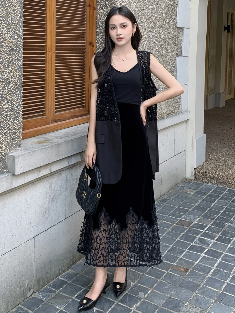 MZ迪25秋时尚气质新款醋酸丝绒下摆蕾丝半身裙