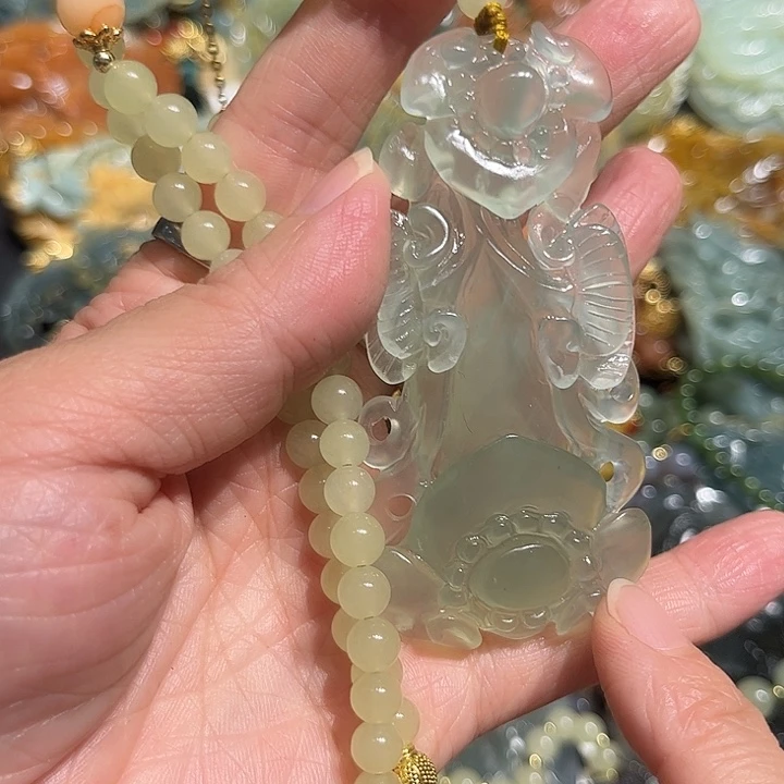 岫玉未镶嵌毛衣链