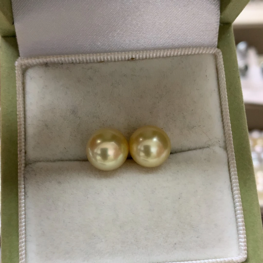 18K金镶嵌海水珍珠耳饰9-10南洋金珠耳钉