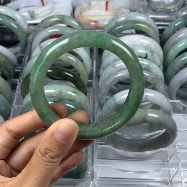 翡翠手镯未镶嵌2号