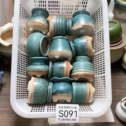 紫砂花盆091微瑕品口径3厘米左右的