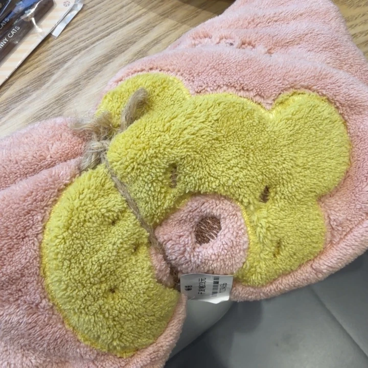有***⁰小熊干发巾一个装