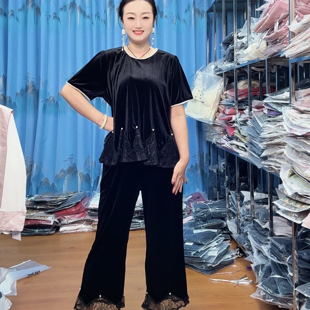 小众高品网纱拼接丝绒上衣搭配九分裤时尚套装