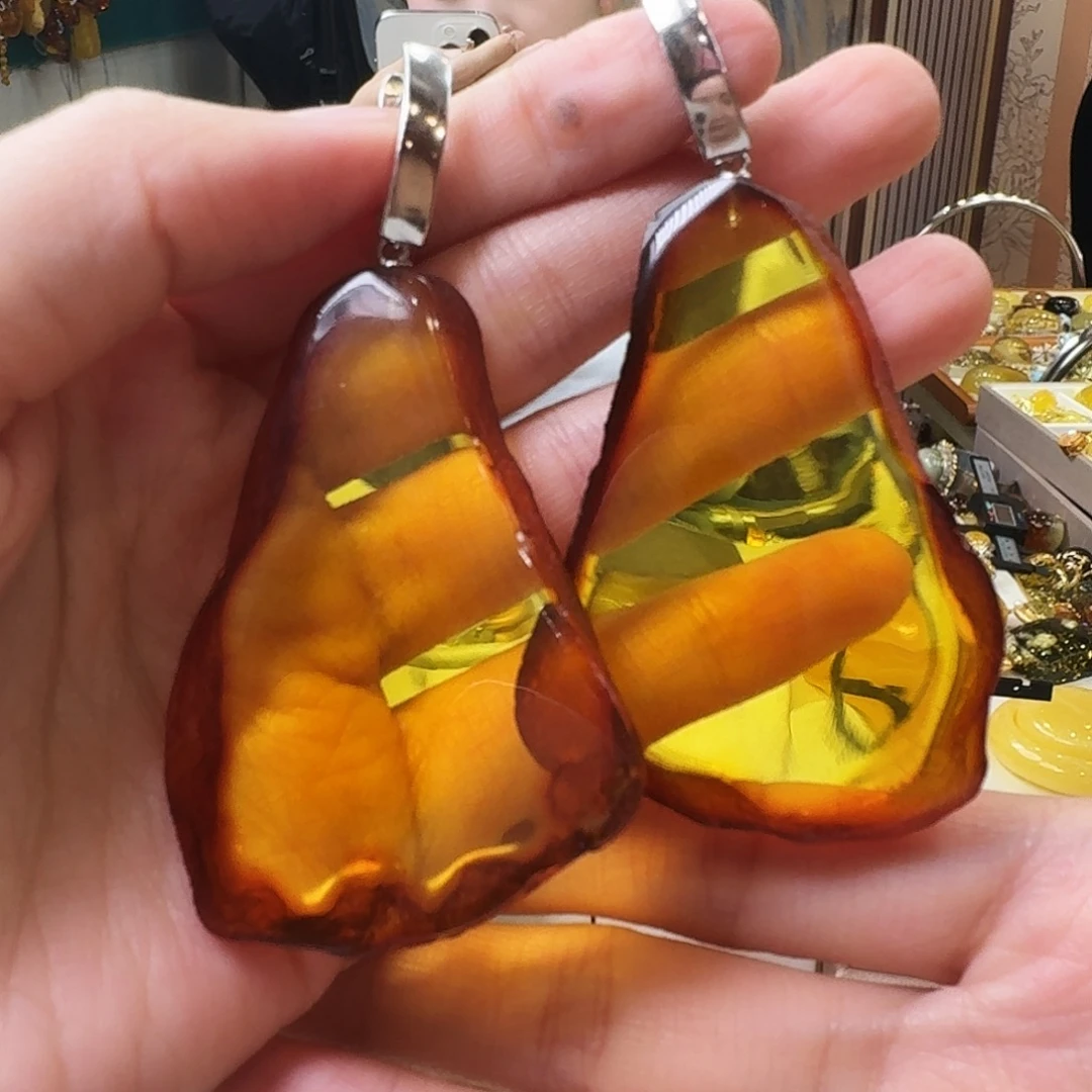 琥珀未镶嵌颈饰耳坠