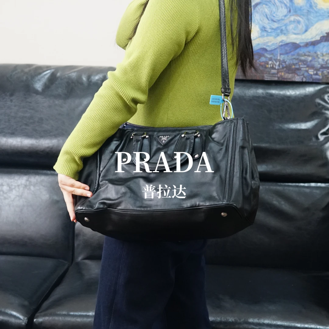 95新 Prada/普拉达 黑色斜挎包/MS11816098/6098