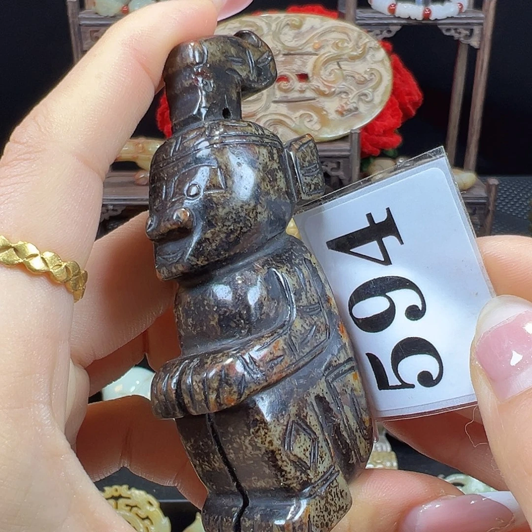 和田玉未镶嵌挂件