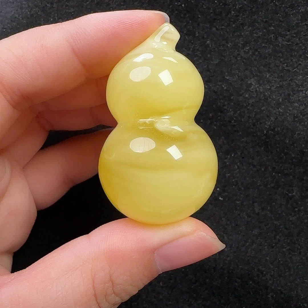 蜜蜡未镶嵌珠宝奇石