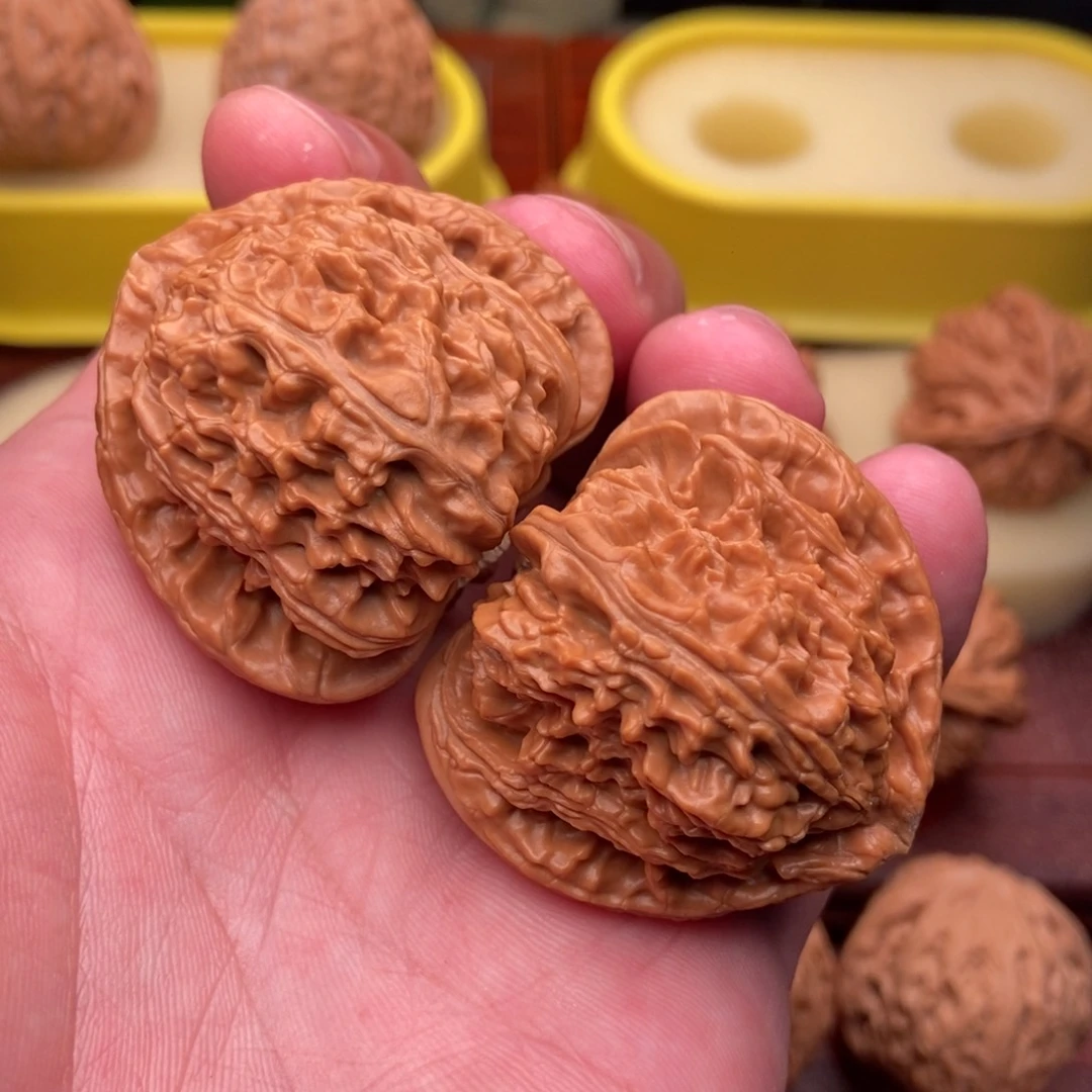 桃核把件呐*大三角白狮子头41