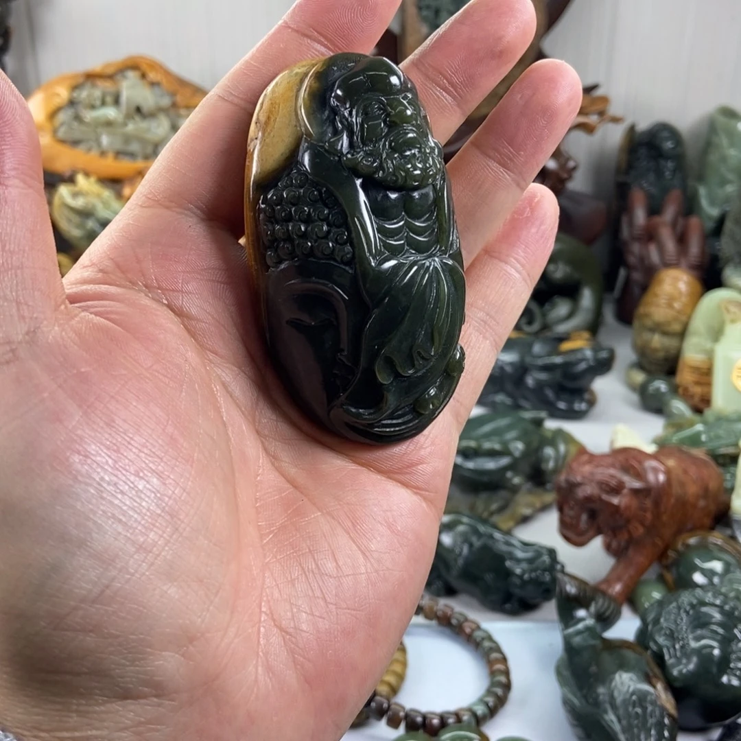 岫岩河磨玉（透闪石质玉）未镶嵌把件