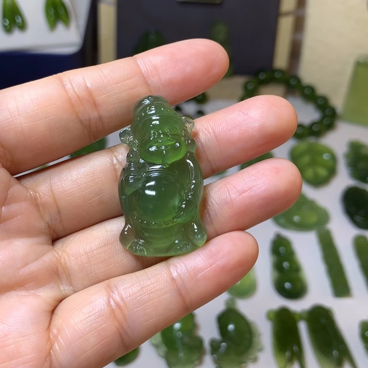 岫玉颈饰未镶嵌好*姐吊坠