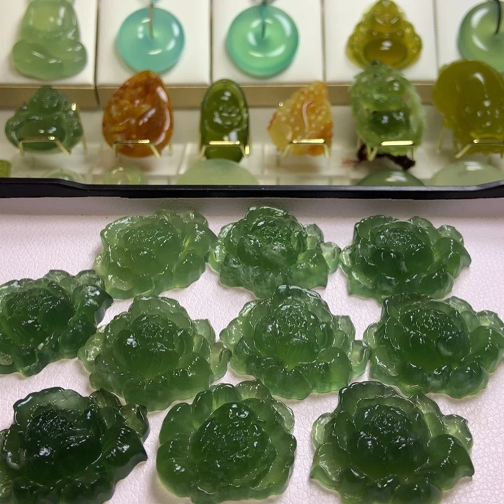【闪购商品】蛇纹石玉未镶嵌颈饰栖****心