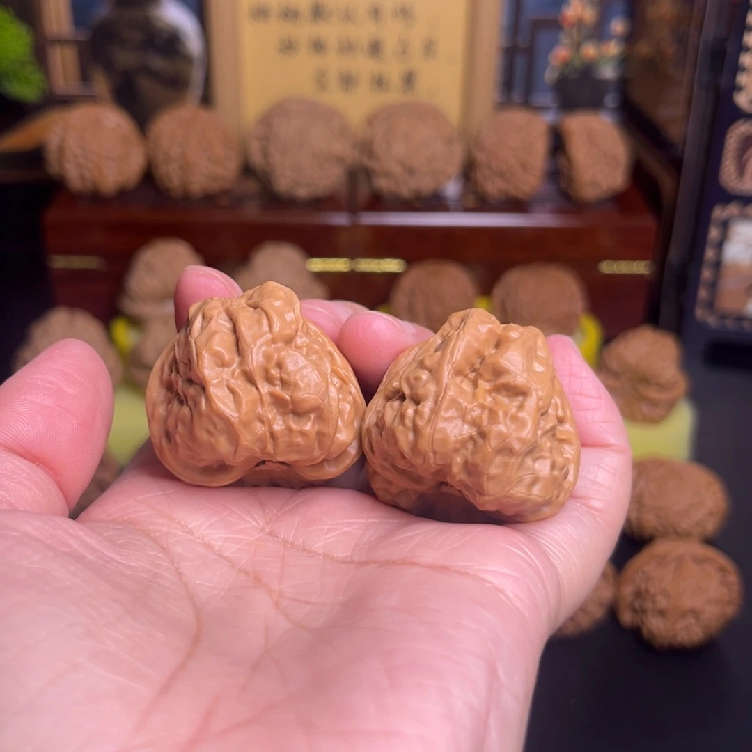 文玩核桃把件闪电购5蛙