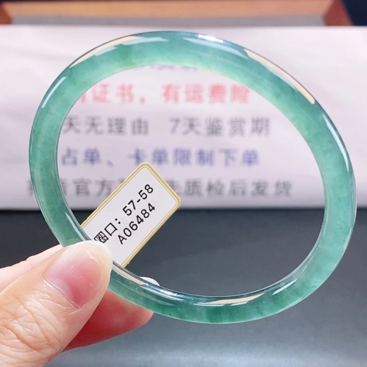 翡翠未镶嵌手镯翡翠手镯172
