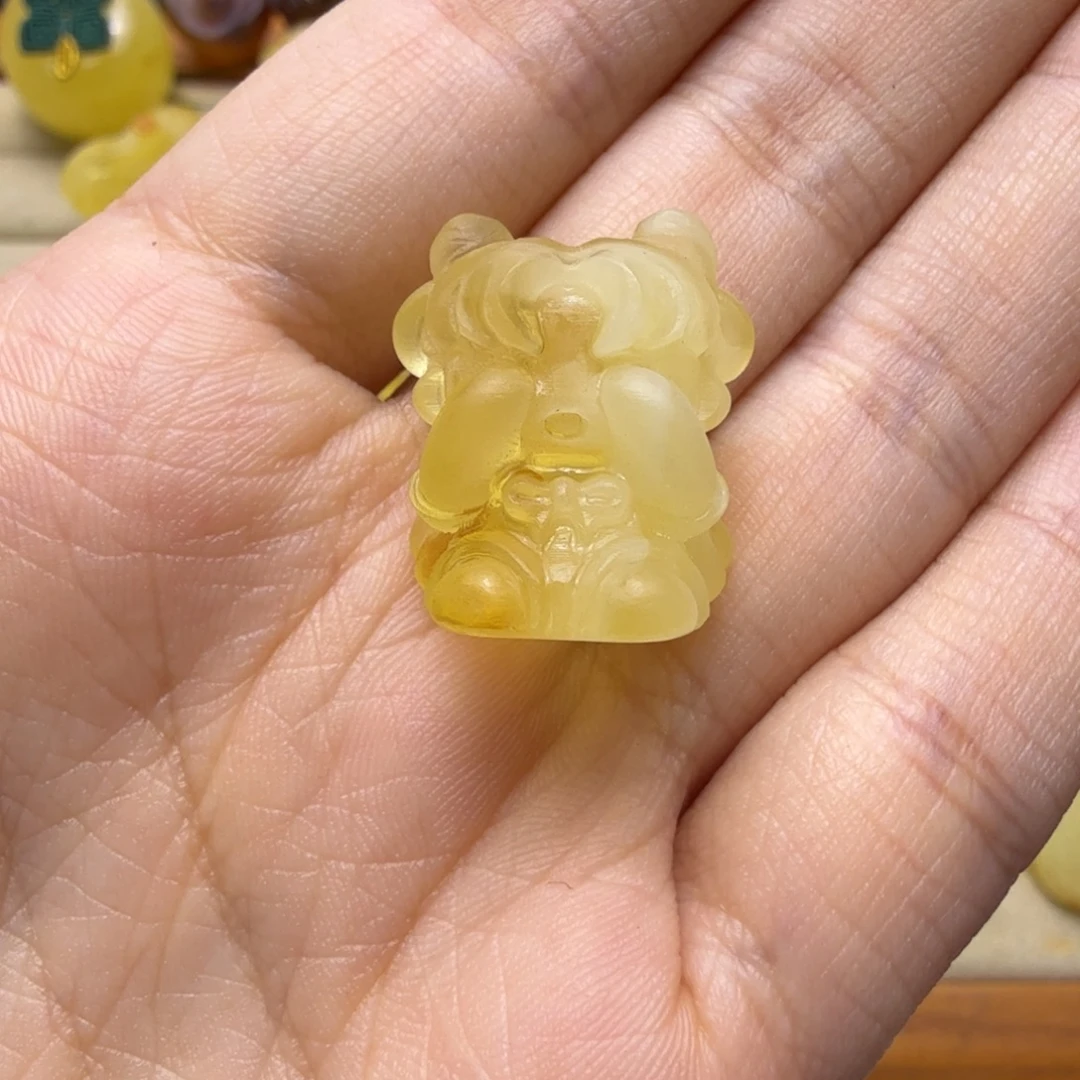 琥珀未镶嵌珠宝奇石