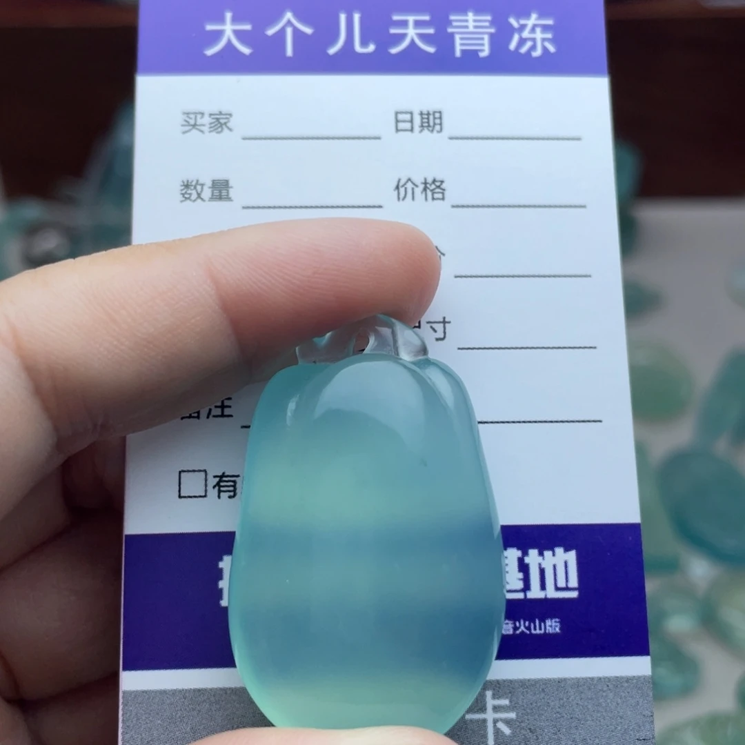 慧***珠蛇纹石玉未镶嵌颈饰