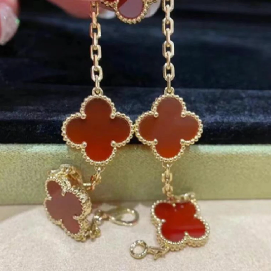 18K金玛瑙五花手链-2 浅金黄 经典 气质