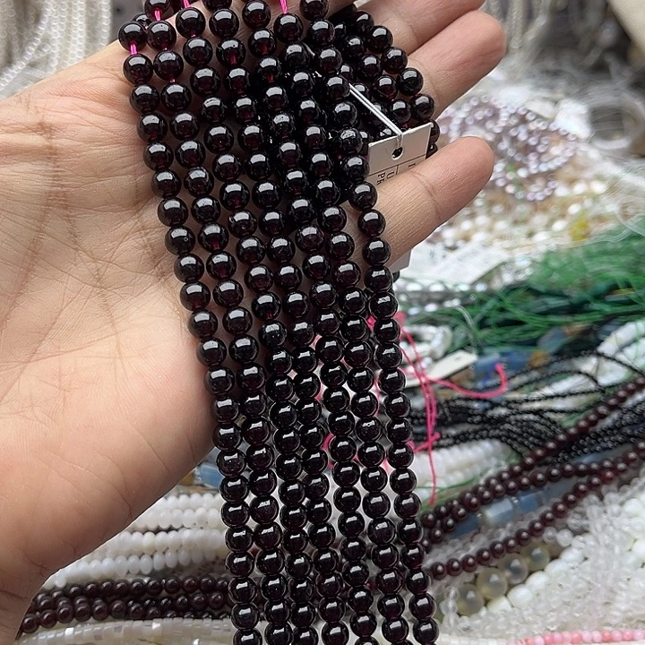 玛瑙/玉髓未镶嵌珠宝半成品一条6mm左右石榴石