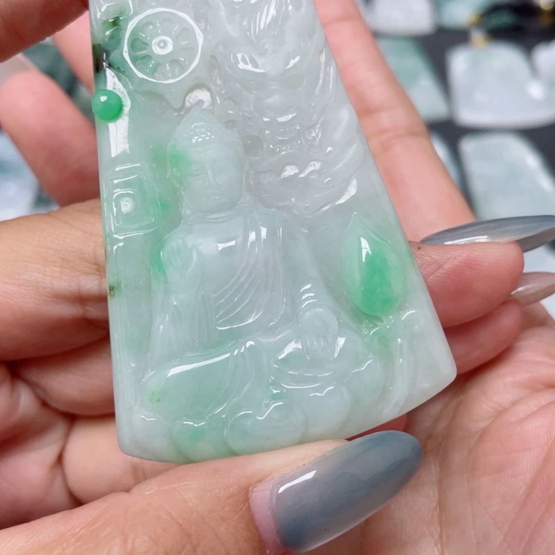翡翠未镶嵌颈饰阿弥陀佛