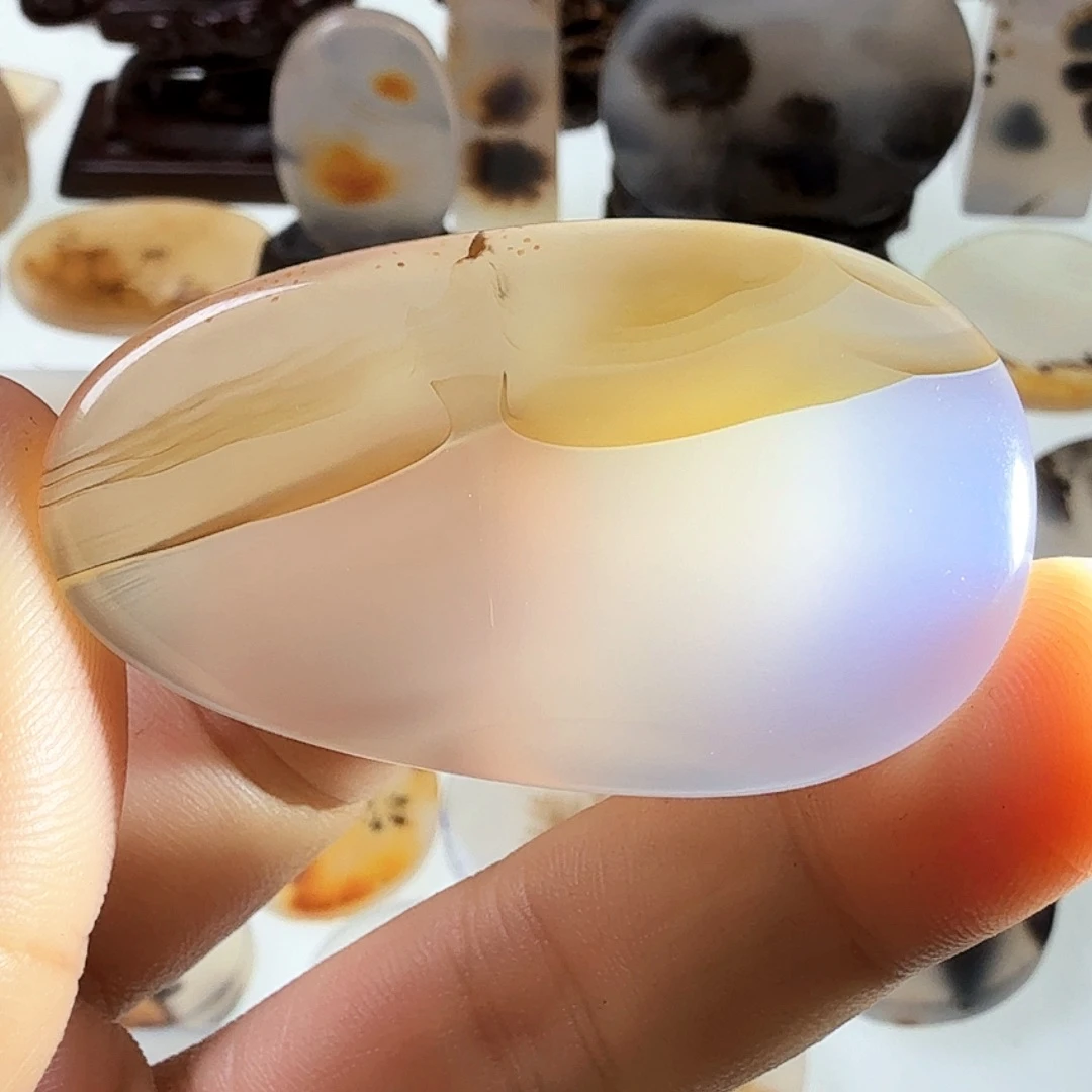 玛瑙/玉髓未镶嵌珠宝半成品