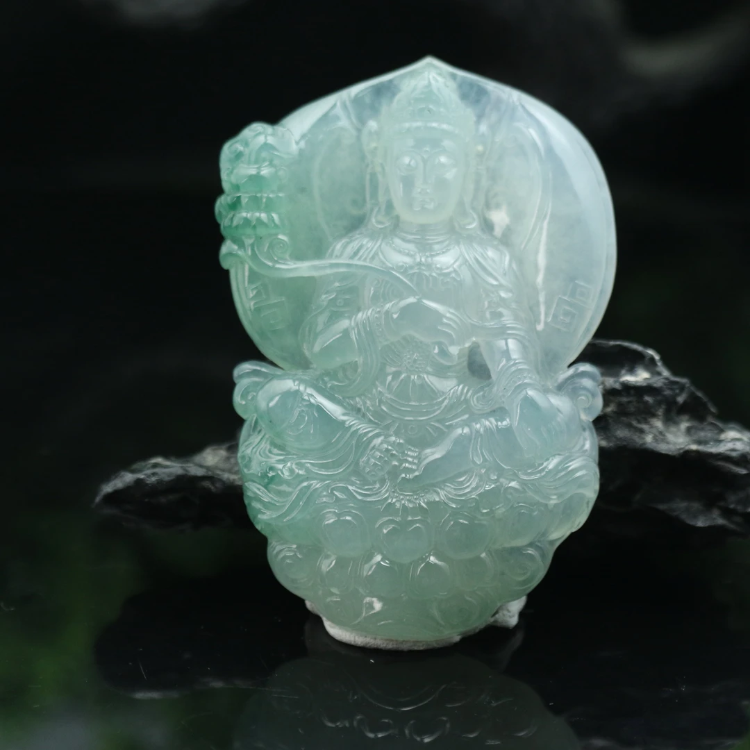 24天然缅甸翡翠A货冰观音挂件/901167/上海嘉禾拍卖