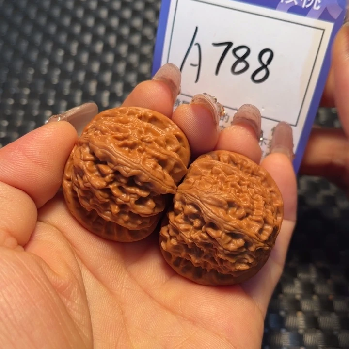 把件文玩核桃38狮子A788