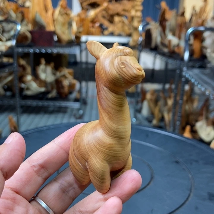柏木（崖柏）手把件羊驼