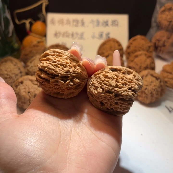 文玩核桃吊坠18号39-39-39天残大凹底