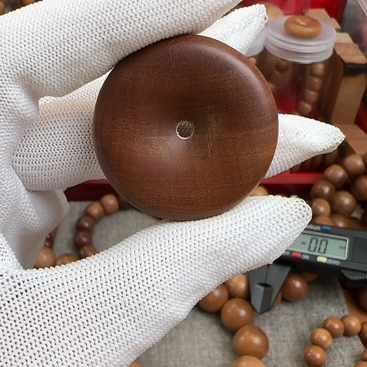 檀香木平安扣 直径3.8厚1 奶香 乳香