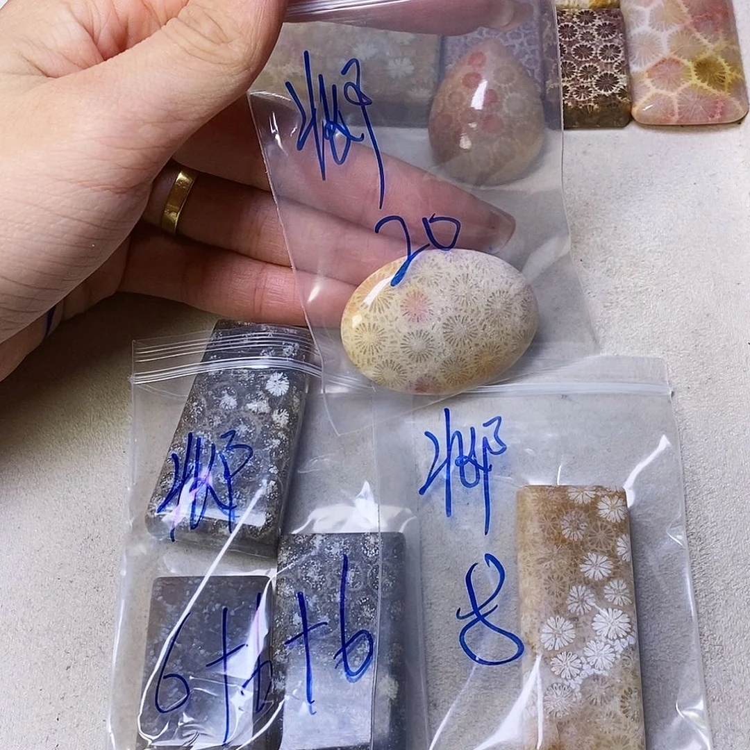 合金颈饰硅化玉邶*