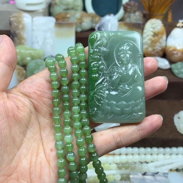 和田玉未镶嵌颈饰