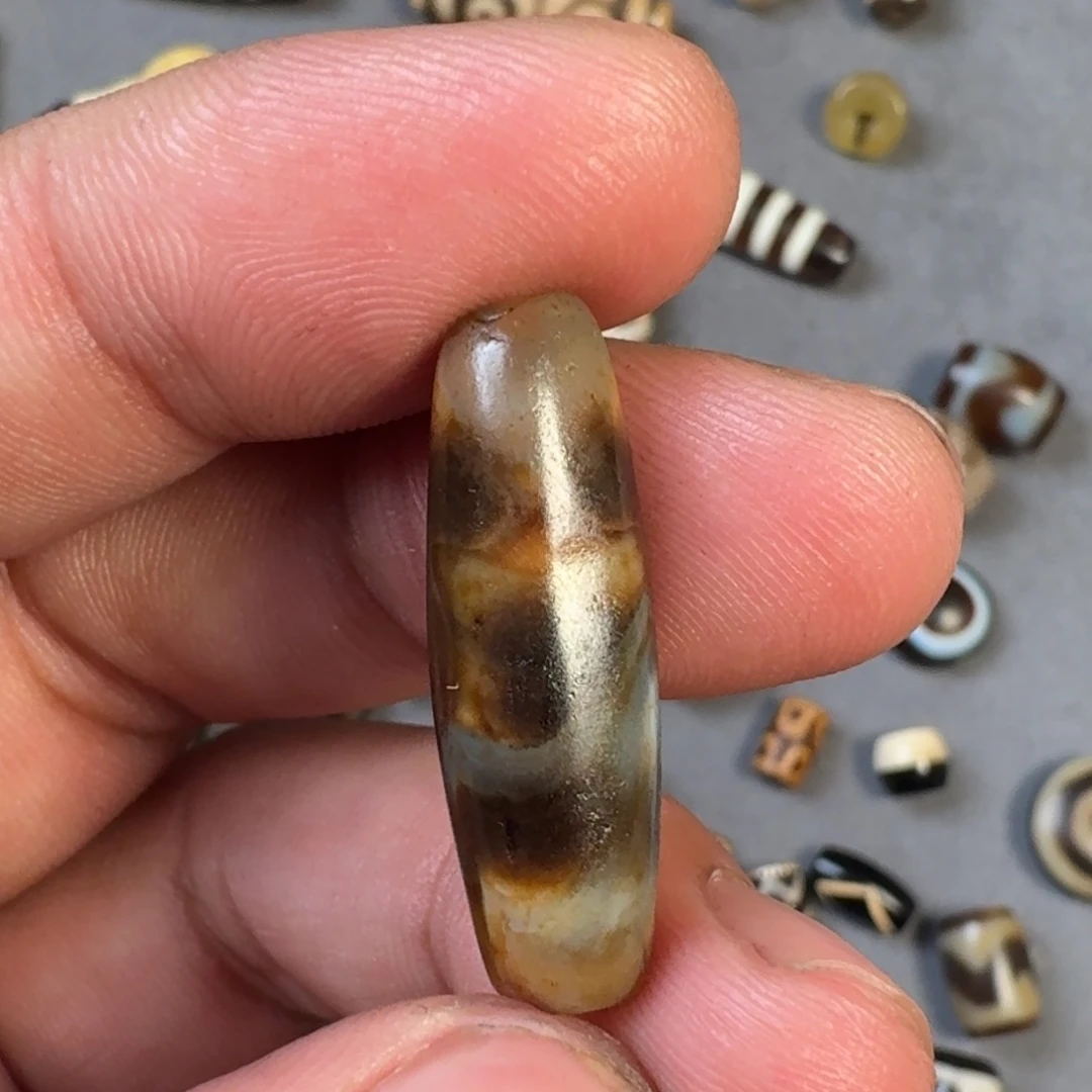 玛瑙/玉髓未镶嵌珠宝奇石