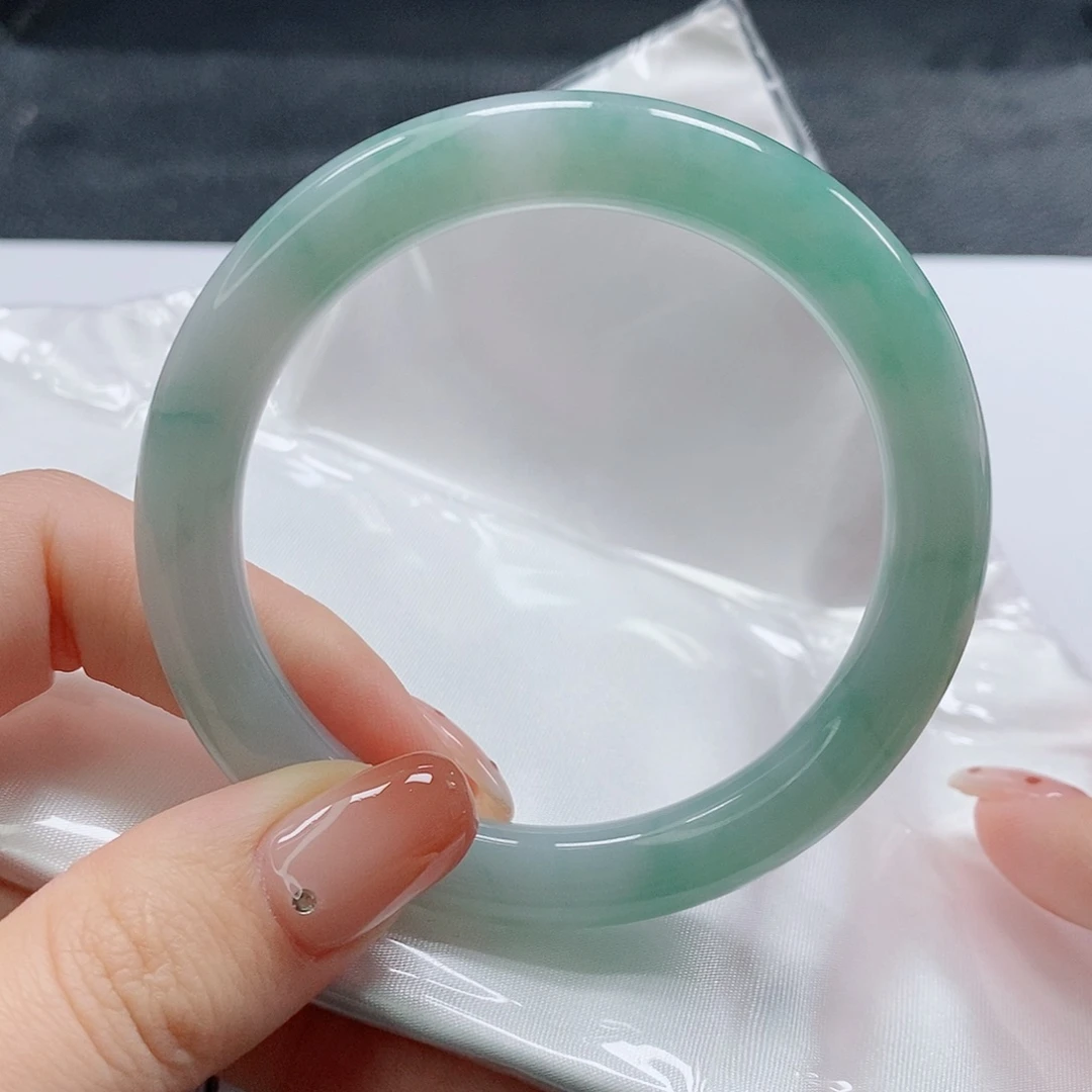 【闪购商品】未镶嵌手镯（圆镯）翡翠403号