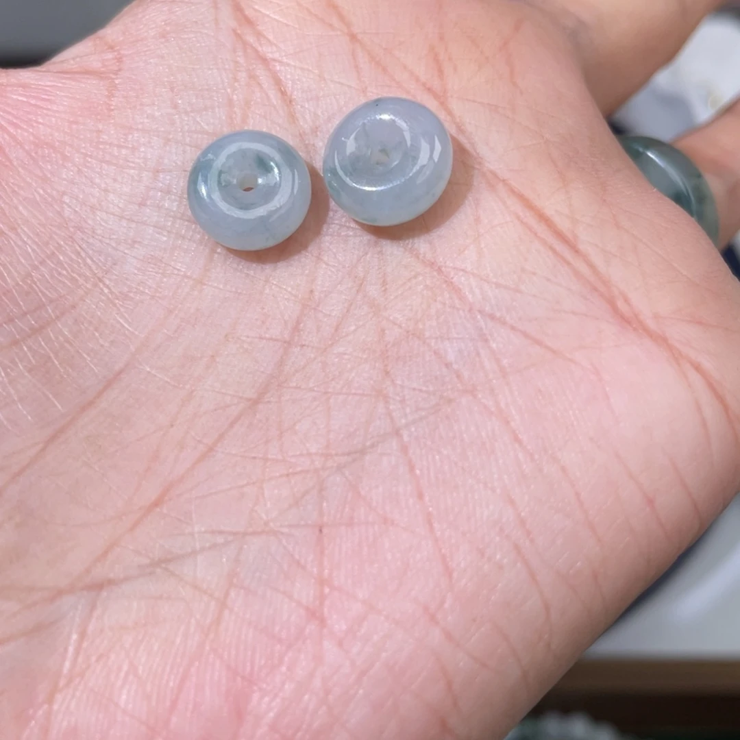 颈饰未镶嵌翡翠一对