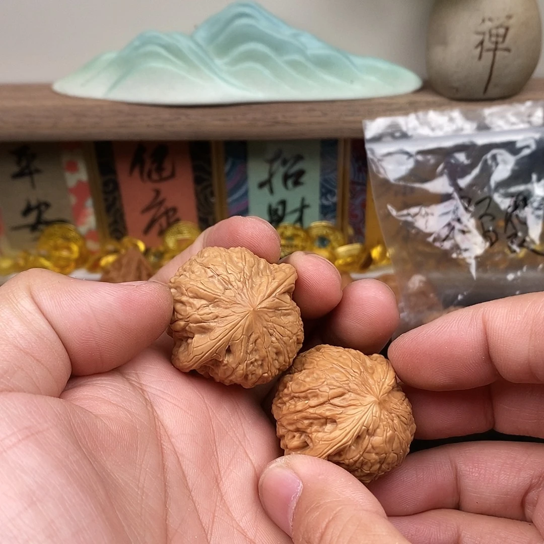 文玩核桃把件铁锤