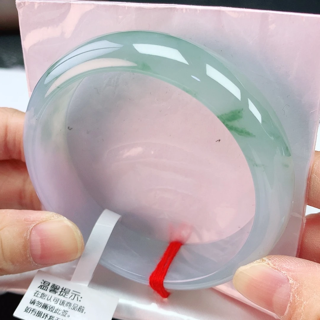 翡翠手镯未镶嵌59轮胎