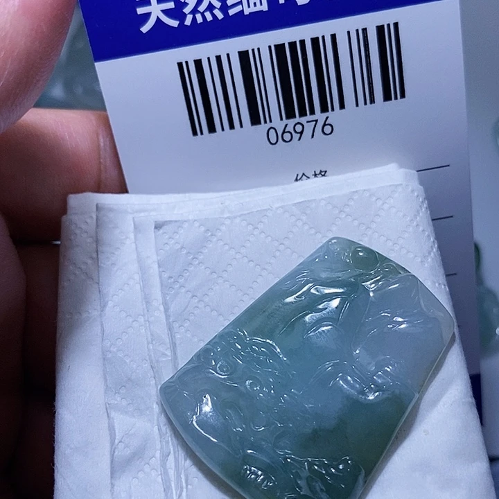 翡翠未镶嵌颈饰天光墟翡翠市场现金代购