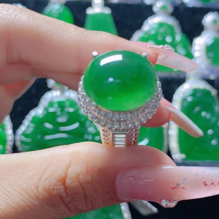 翡翠颈饰未镶嵌1838278。