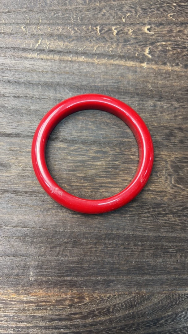 红玉手镯《卡百瑞商行》