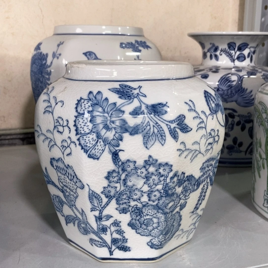 摆件花瓶手绘釉下彩