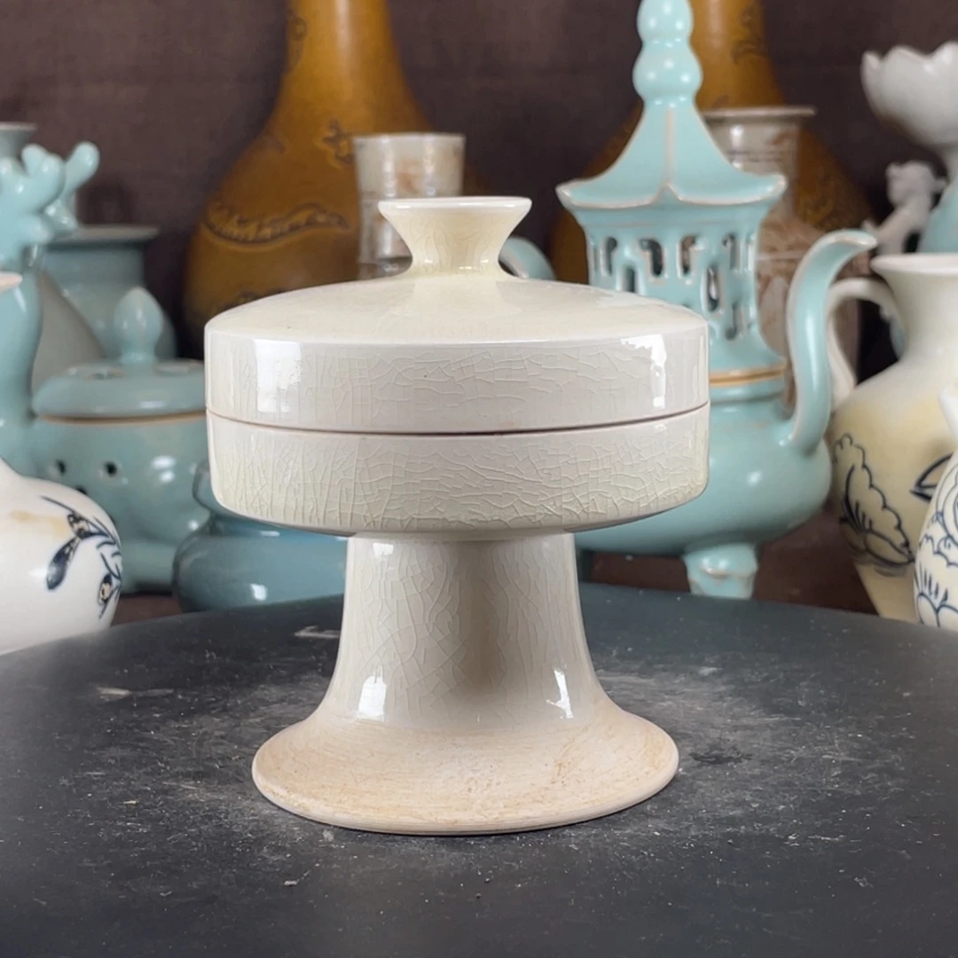 赏品020隋白釉豆一个