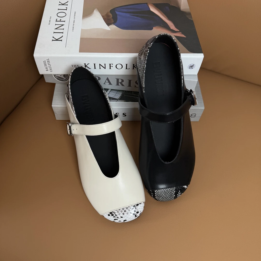 2025新款真皮圆头舒适蛇纹拼色软底不累脚一字带平底单鞋女鞋8611