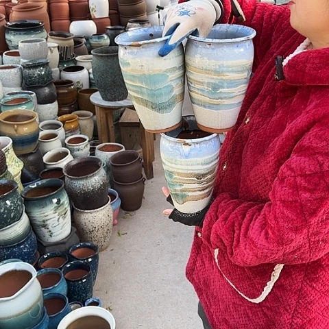 口13高20瑕疵盆子。