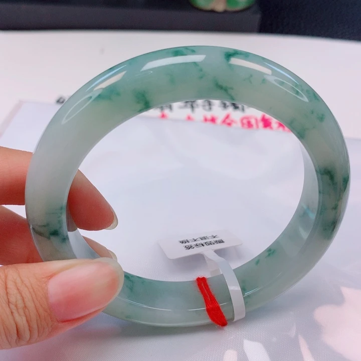 翡翠未镶嵌手镯61圈