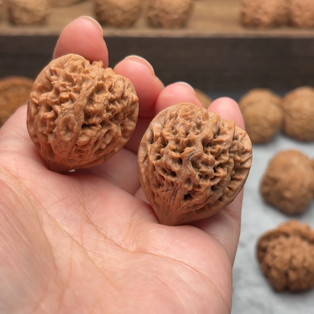 文玩核桃吊坠太行龙纹【3106】