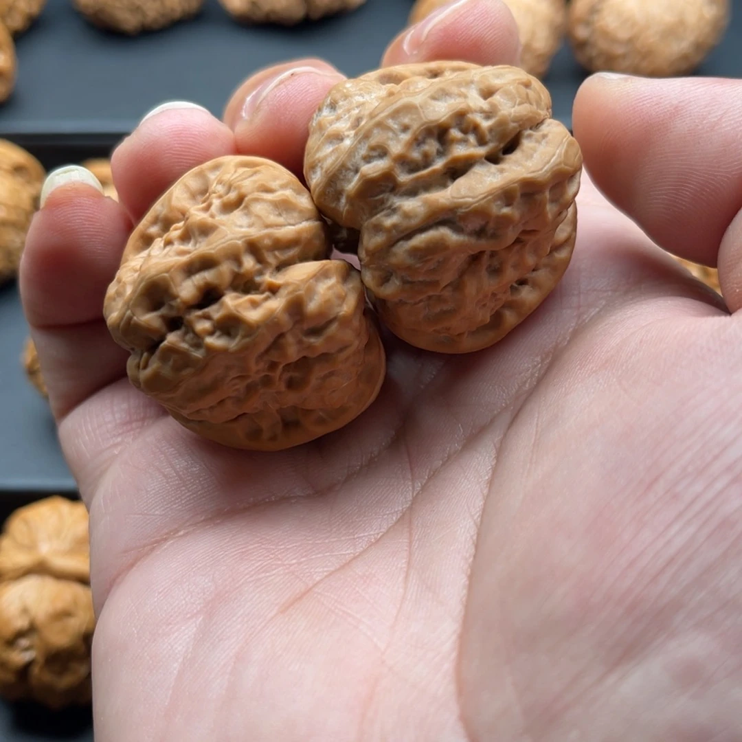 文玩核桃吊坠多****.怀柔蛤蟆头38.，222