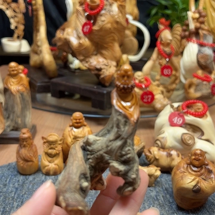 无事牌非洲檀香崖柏摆件