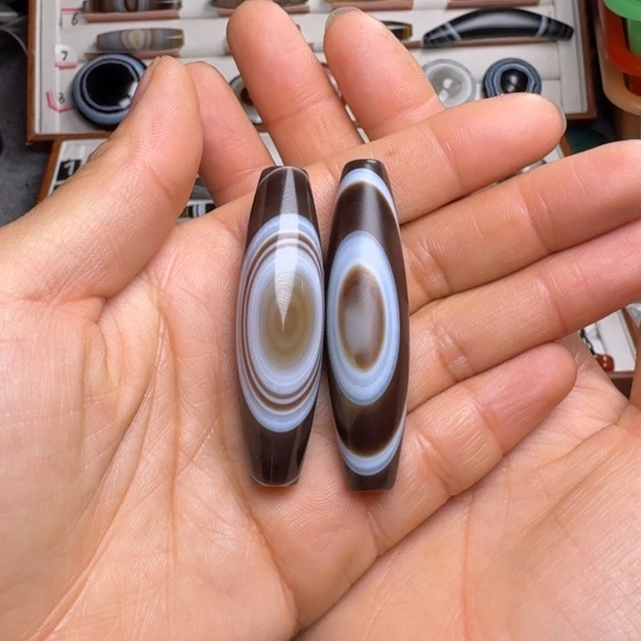 玛瑙/玉髓颈饰未镶嵌康**子